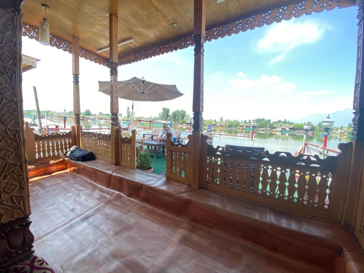 Lake Palace Group Of House Boats Srīnagar 외부 사진