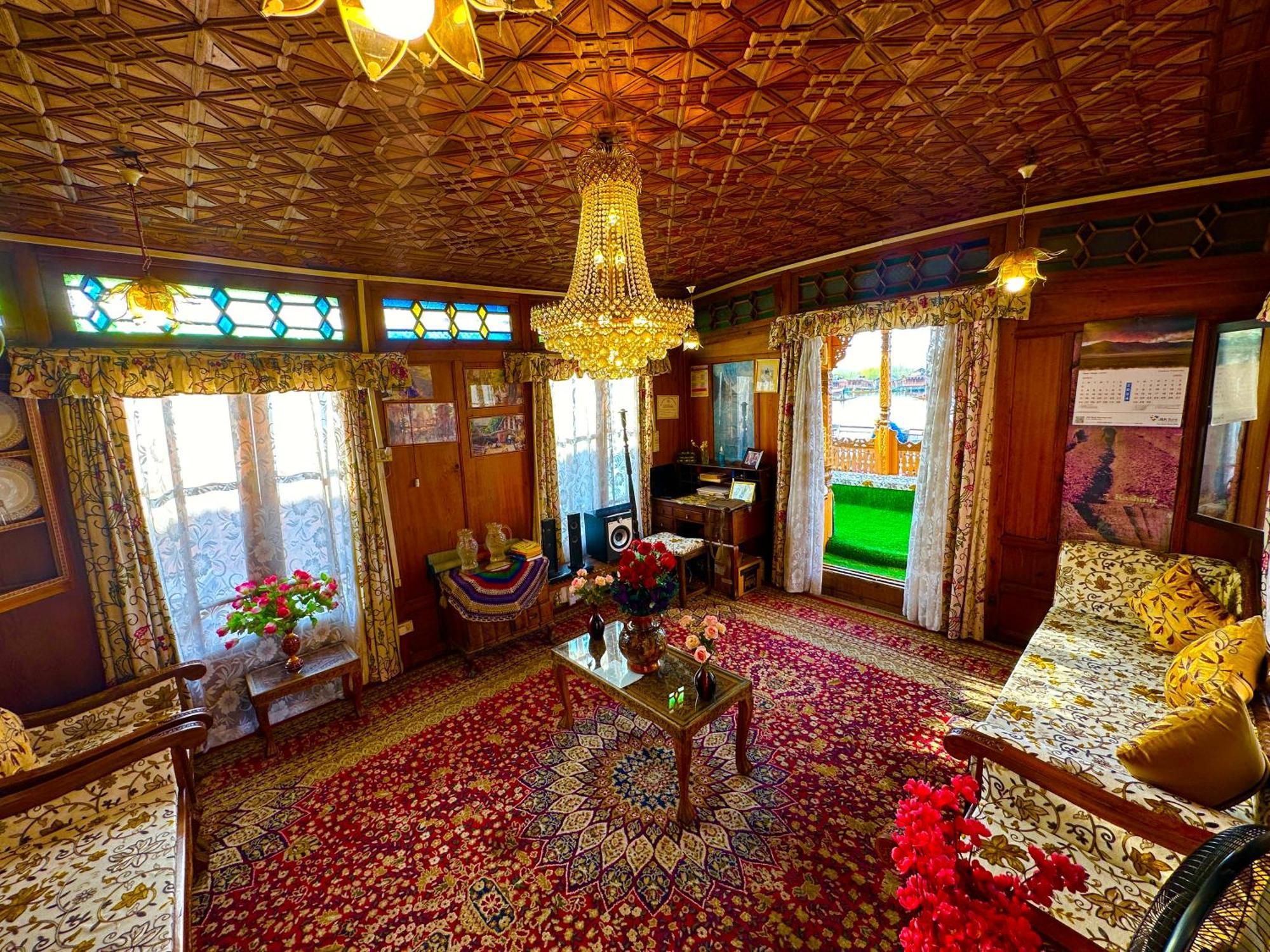 Lake Palace Group Of House Boats Srīnagar 외부 사진