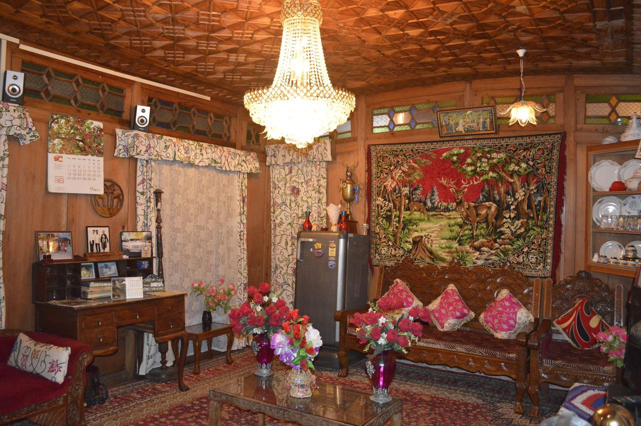 Lake Palace Group Of House Boats Srīnagar 외부 사진