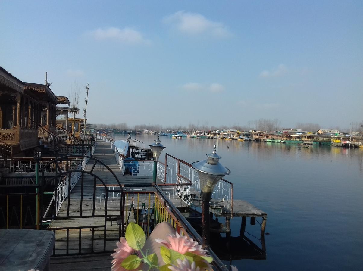 Lake Palace Group Of House Boats Srīnagar 외부 사진