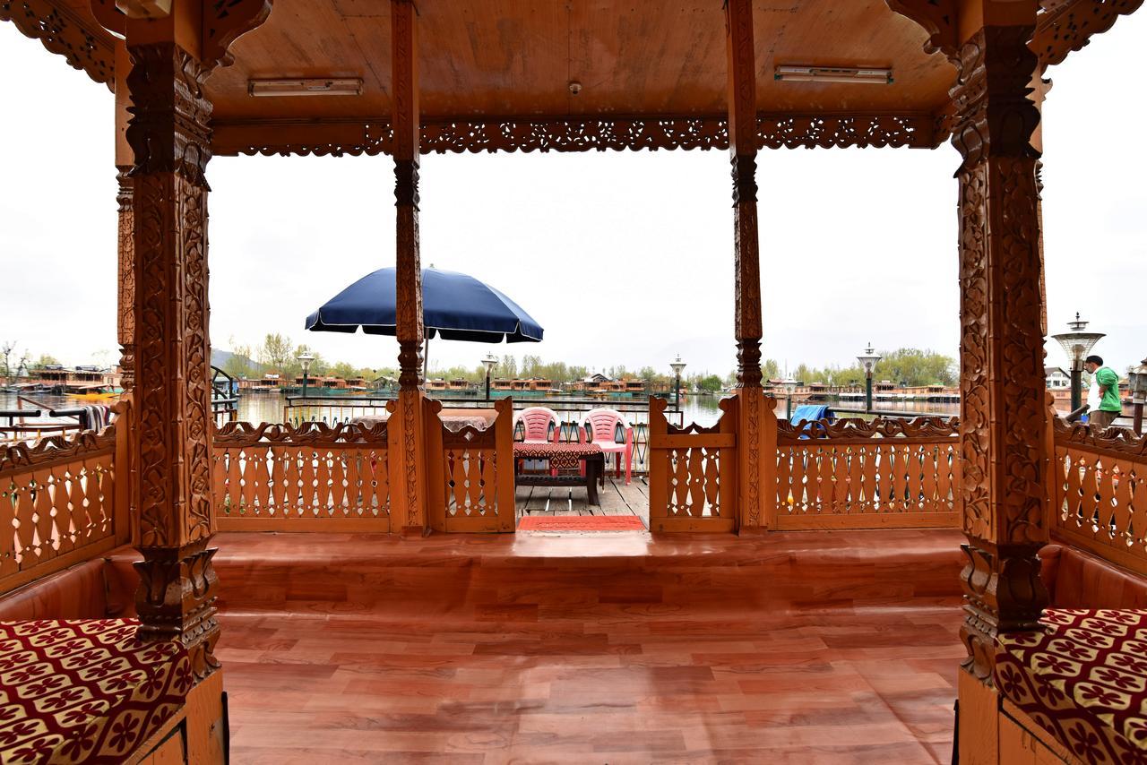 Lake Palace Group Of House Boats Srīnagar 외부 사진