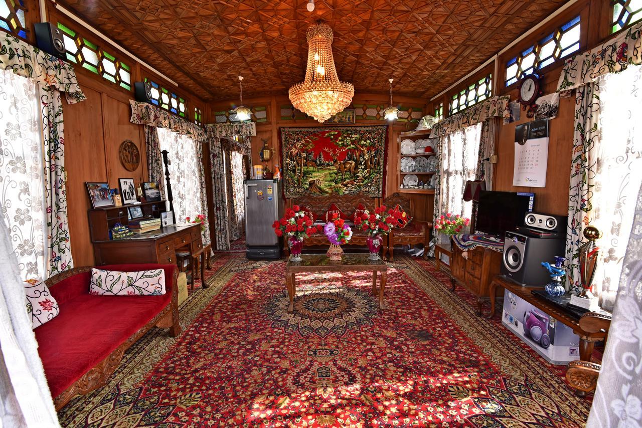 Lake Palace Group Of House Boats Srīnagar 외부 사진