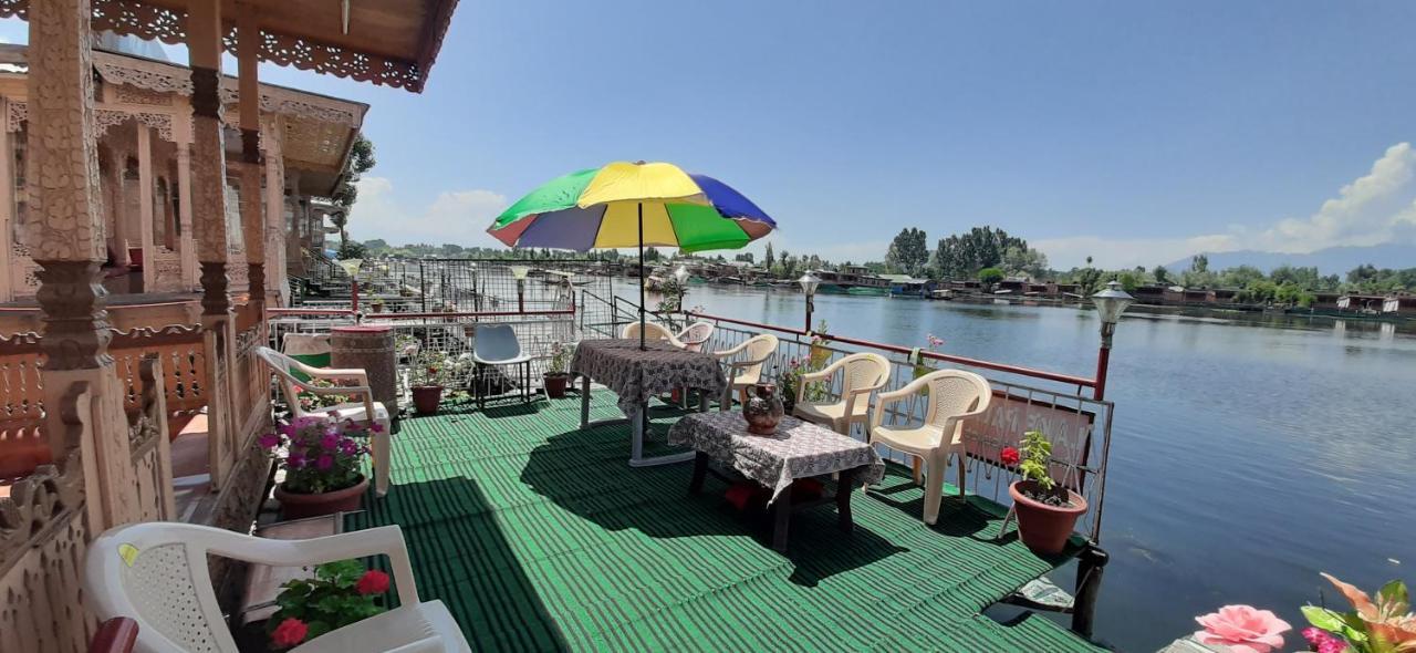 Lake Palace Group Of House Boats Srīnagar 외부 사진